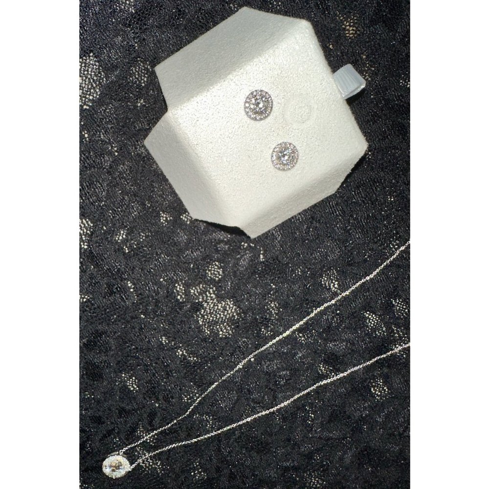 Halo Pendant Necklace & Earrings SET - Lab Grown Diamonds VS+